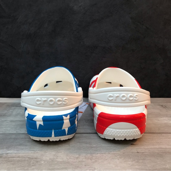 Crocs Classic American Flag Clog - Picture 10 of 16